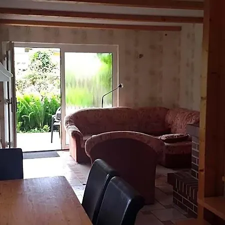 Eule Ost Und West Ferienhaus Im Urigen Garten Hotel Zingst